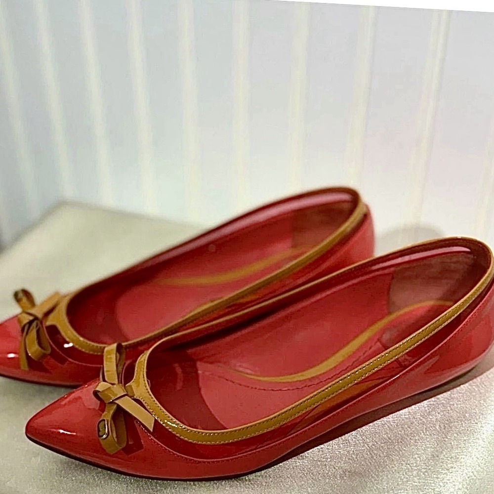 Christian Dior 38 US 7.5 Patent Leather Ballet Flats Bow Pointed Coral Pink